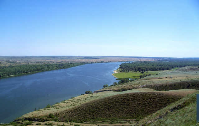 +2009_srdon09_06_20_kolesnikov-525_urochische_Gorodische_vid_na_plyazh.jpg